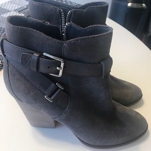 Colé Haan great suede short booties